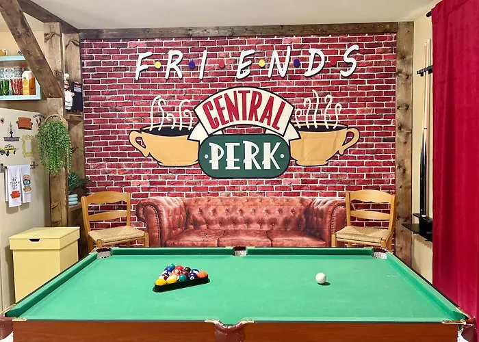 Fun Escape Friends Perk - Starved Rock Apartment *
